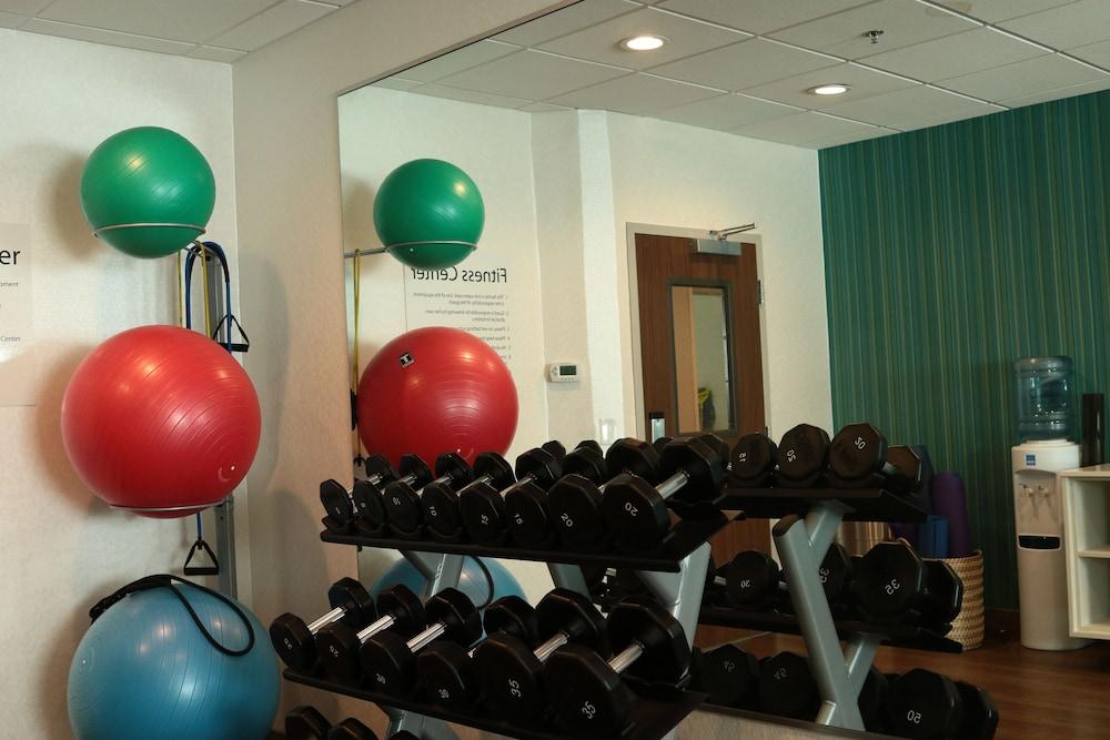 Holiday Inn Express & Suites Columbia-I-26 @ Harbison Blvd By Ihg Kültér fotó
