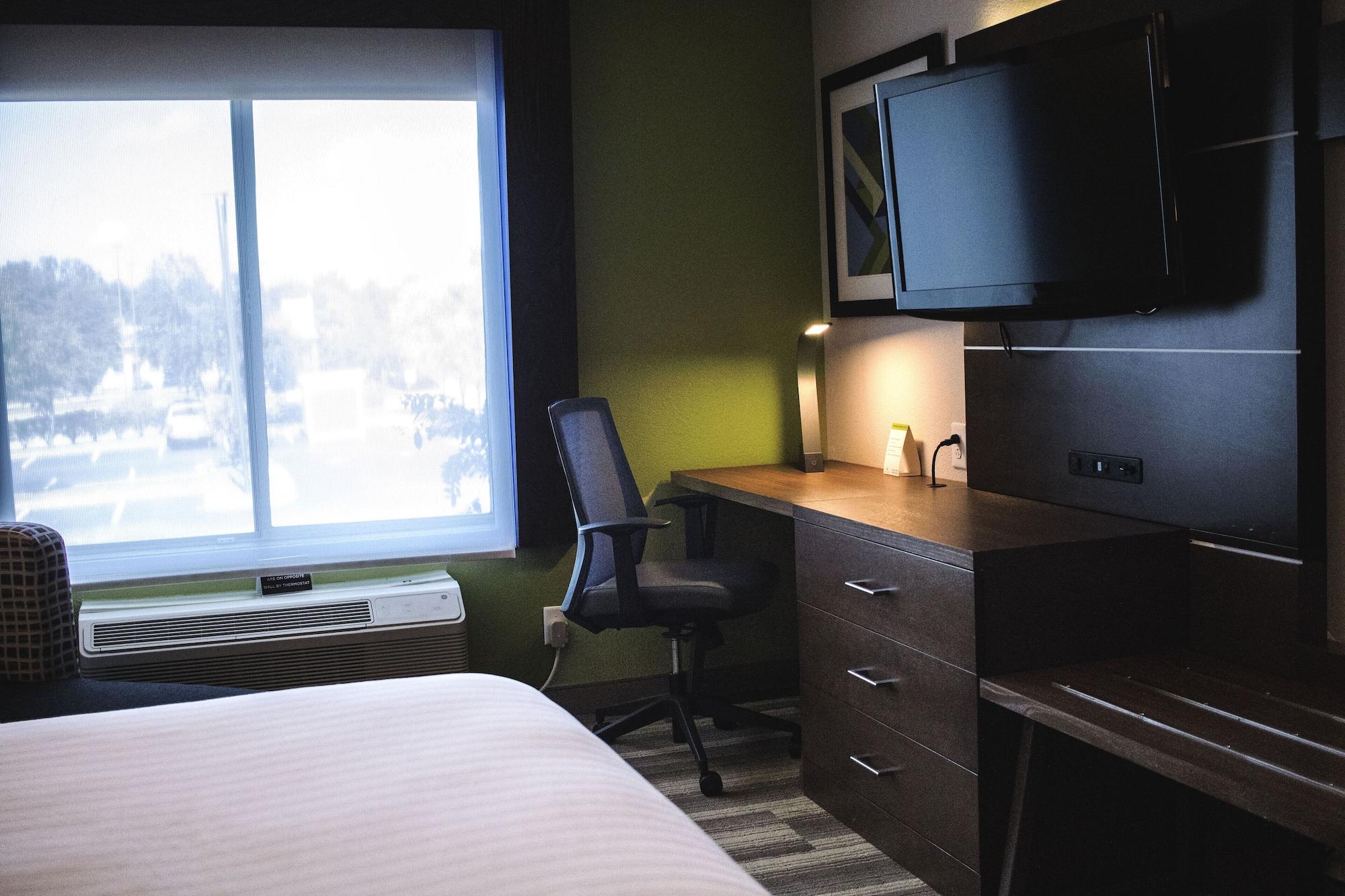 Holiday Inn Express & Suites Columbia-I-26 @ Harbison Blvd By Ihg Kültér fotó