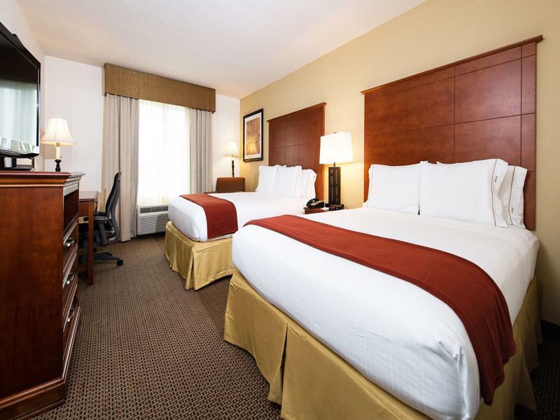 Holiday Inn Express & Suites Columbia-I-26 @ Harbison Blvd By Ihg Kültér fotó