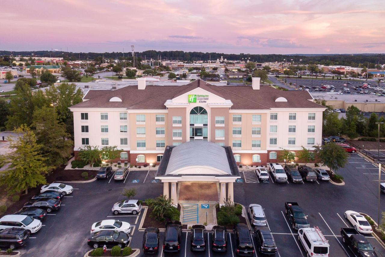 Holiday Inn Express & Suites Columbia-I-26 @ Harbison Blvd By Ihg Kültér fotó