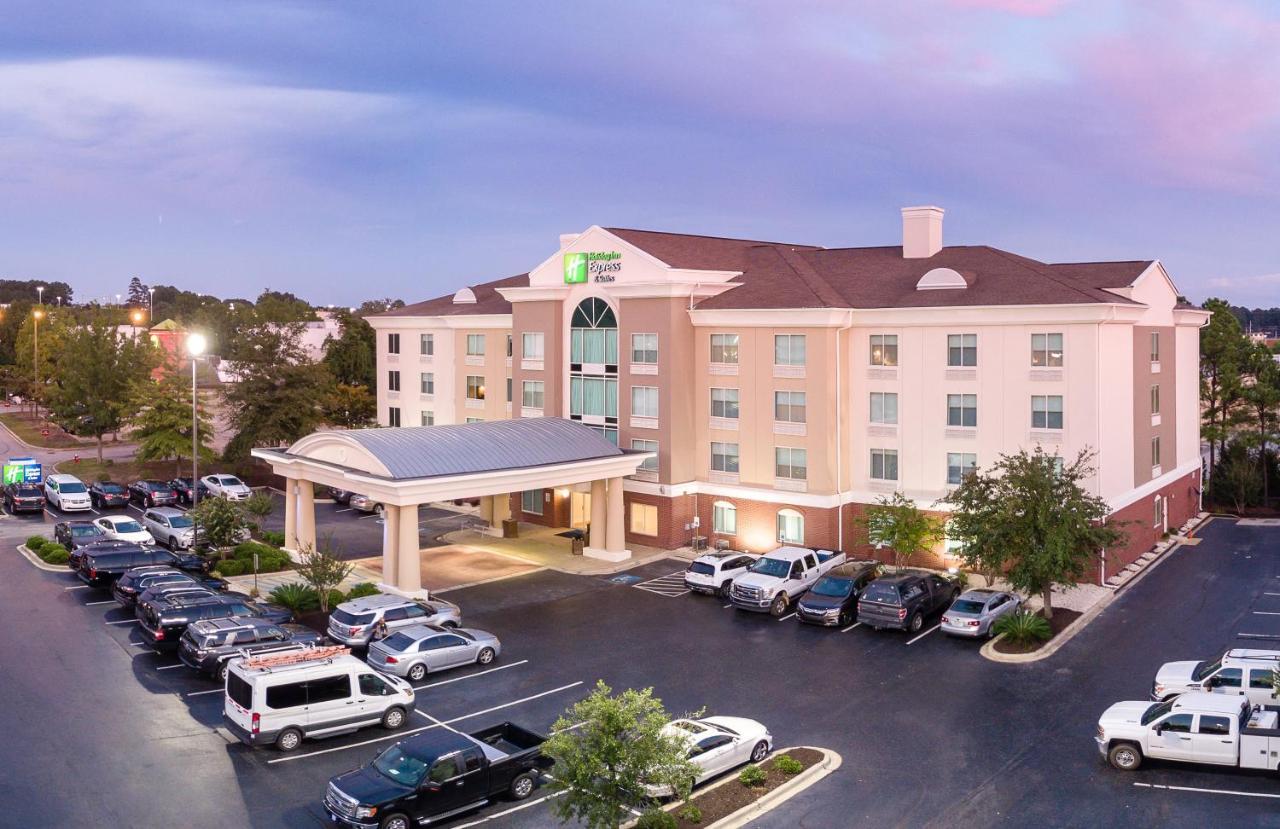Holiday Inn Express & Suites Columbia-I-26 @ Harbison Blvd By Ihg Kültér fotó